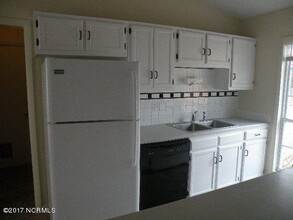 127 Shipman Rd in Havelock, NC - Foto de edificio - Building Photo