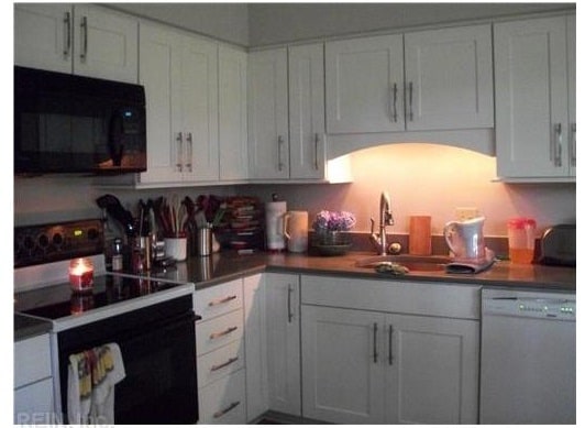 4343 Hialeah Dr in Virginia Beach, VA - Building Photo - Building Photo