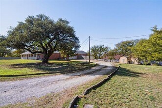 201 Gail Dr in Weatherford, TX - Building Photo - Building Photo