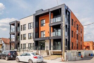 1015 Jarry Boul in Laval, QC - Building Photo