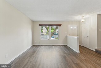 505 Knollwood Ct in Stafford, VA - Building Photo - Building Photo