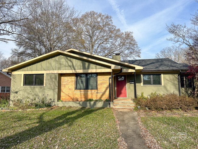 property at 1943 Townsend Ave