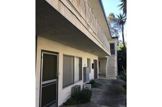 1469 Canfield Properties in Los Angeles, CA - Foto de edificio - Building Photo