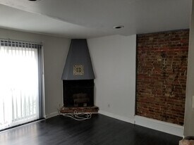 1134 Rodman St, Unit G in Philadelphia, PA - Building Photo
