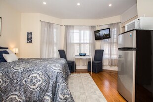 4 Chiswick Rd in Boston, MA - Building Photo