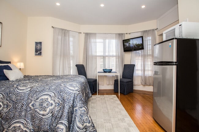 property at 4 Chiswick Rd