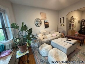 114 Willow St, Unit 3 in Cambridge, MA - Foto de edificio - Building Photo