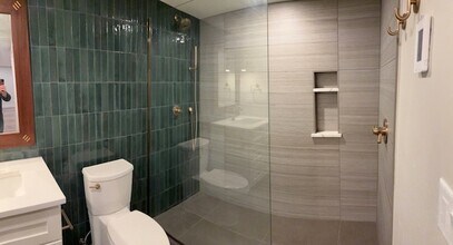 121 Burgundy Cir in Silverthorne, CO - Foto de edificio - Building Photo