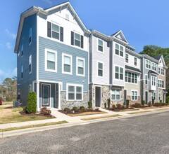 108 Daybeacon St in Yorktown, VA - Building Photo - Building Photo