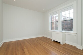 17 Forest St, Unit 22 in Cambridge, MA - Building Photo - Building Photo