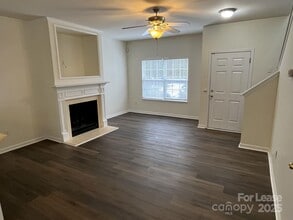 8603 Wandering Creek Way in Charlotte, NC - Building Photo - Building Photo