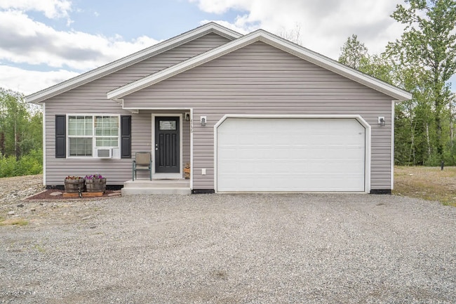 property at 4738 Adirondack Cir