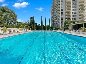 2160 Century Park E, Unit 311 in Los Angeles, CA - Building Photo - Building Photo