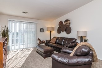 SOUTH POINTE in Sioux Falls, SD - Building Photo - Building Photo