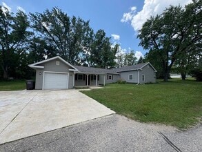 W3641 Park Dr in Lake Geneva, WI - Building Photo - Building Photo