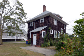 1663 Fall River Ave in Seekonk, MA - Building Photo - Building Photo