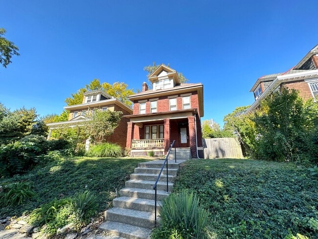 property at 56 E Oakland Ave