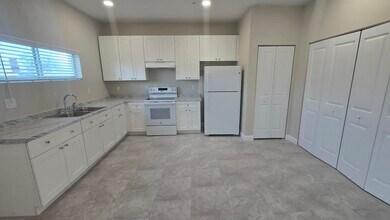 4951 Serafica Dr in Lake Worth Beach, FL - Building Photo - Building Photo