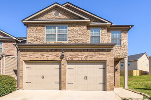 207 Tyre Dr in Mcdonough, GA - Building Photo