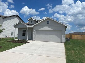 428 Halfmoon Dr in Lockhart, TX - Building Photo