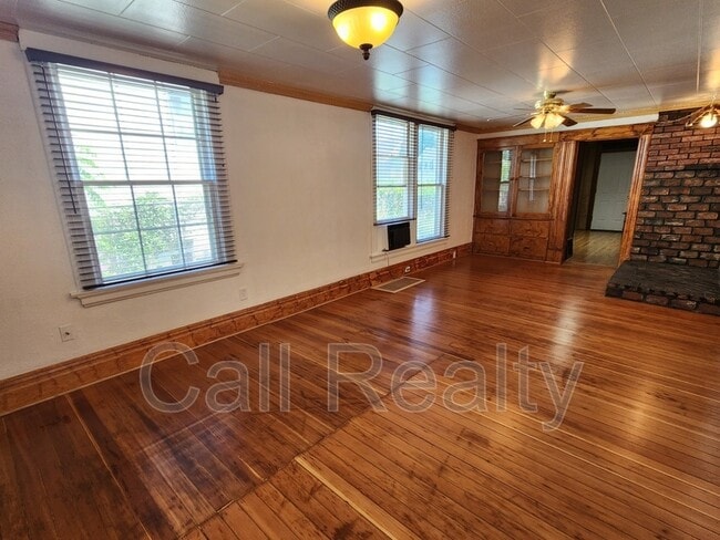 829 W Chelan Ave in Spokane, WA - Building Photo - Building Photo