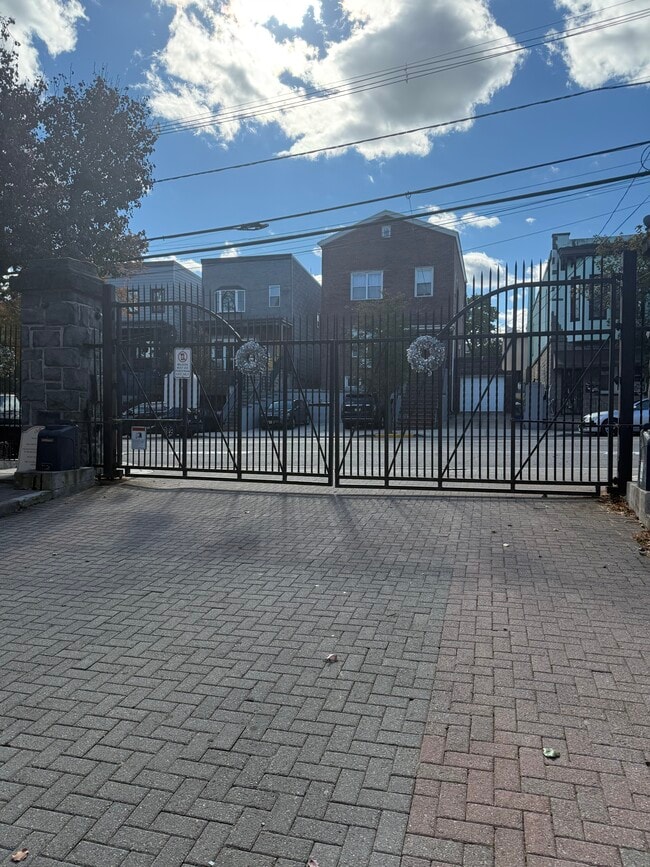 property at 304 Saint Michaels Walk