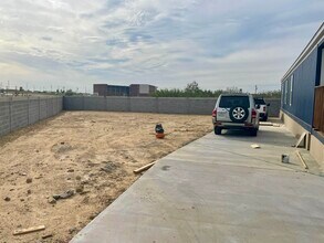4201 Santa Maria Ave in Laredo, TX - Building Photo - Building Photo