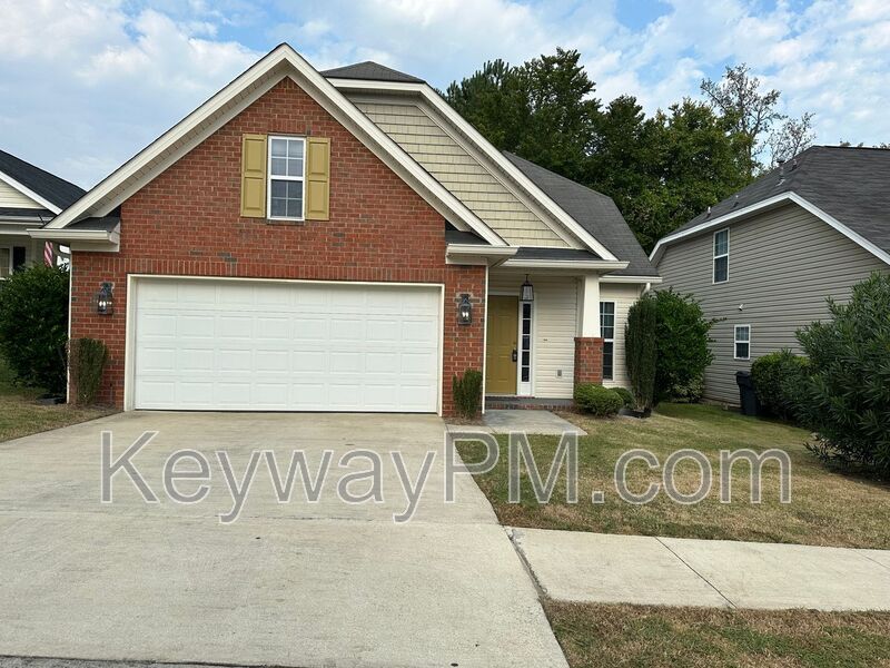 2064 Summerton Cir in Evans, GA - Building Photo