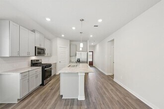 17897 Stone Ter Ct in Montgomery, TX - Building Photo - Building Photo