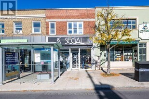 894 Eglinton Ave W in Toronto, ON - Building Photo