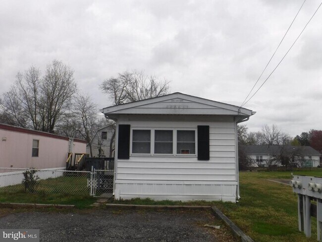 67 Shamrock Ave in Dover, DE - Building Photo - Building Photo