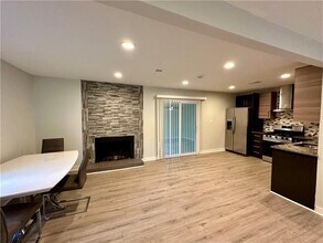 1258 Creekside Ct in Smyrna, GA - Building Photo - Building Photo