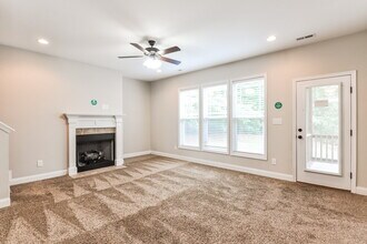 35 Wood Green Dr in Wendell, NC - Building Photo - Building Photo
