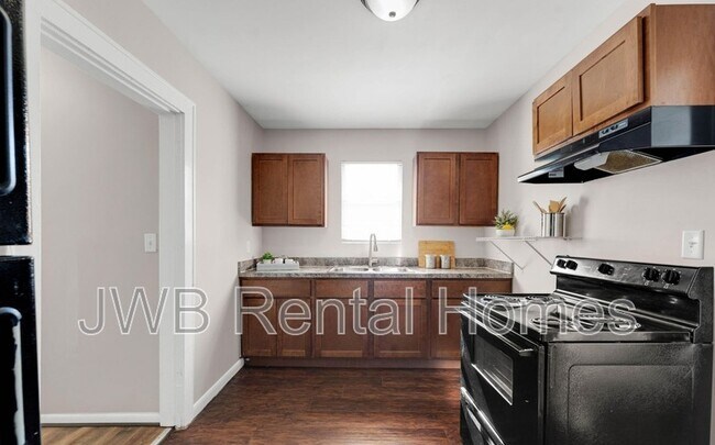 472 W 66th St in Jacksonville, FL - Building Photo - Building Photo