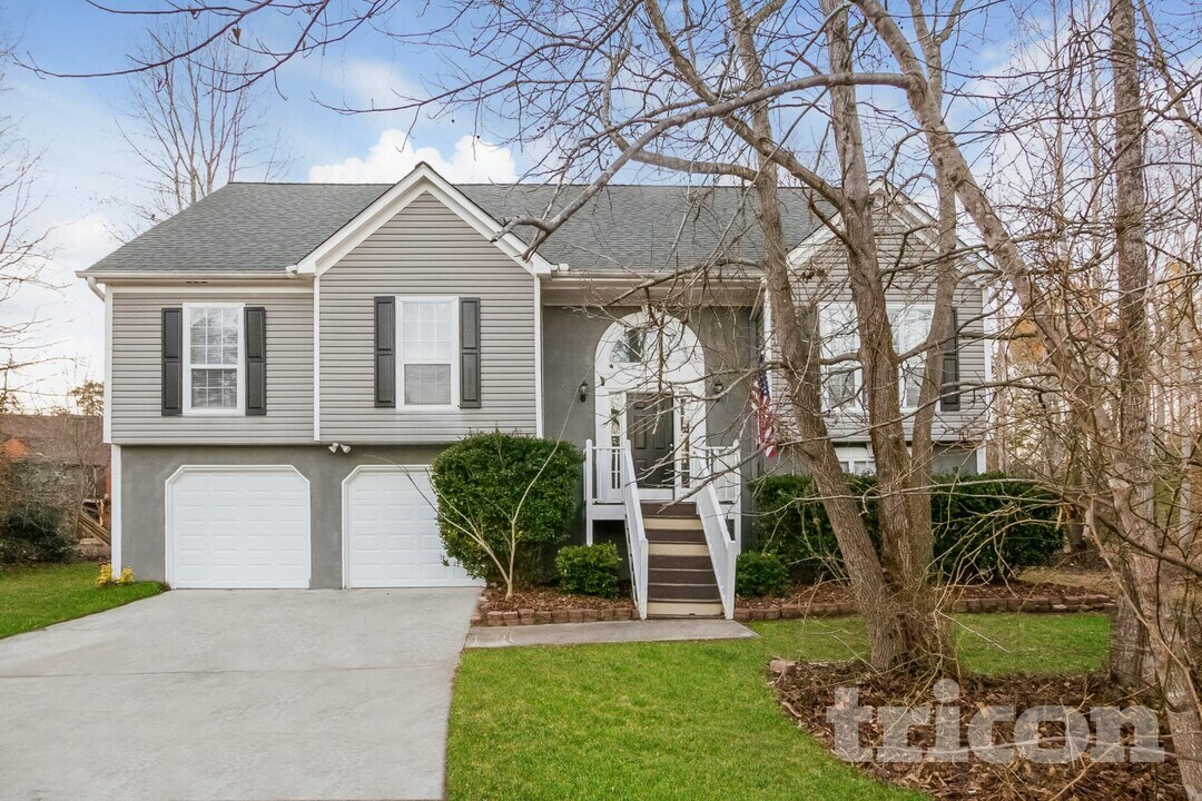 5002 Ceylon Dr in Austell, GA - Building Photo