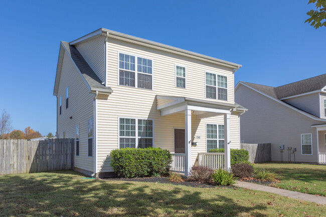 Campbell Crossing - Military Living in Fort Campbell, KY - Building Photo - Building Photo