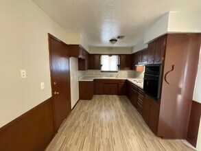 3105 Del Rancho Rd in Del City, OK - Building Photo - Building Photo