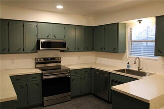 4003 Holt Ave in Springdale, AR - Building Photo - Building Photo