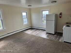 43 Webb Ave in Ocean Grove, NJ - Building Photo - Building Photo