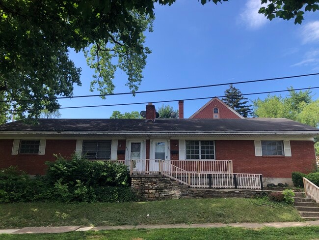 property at 628 W Norman Ave