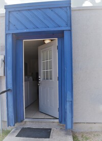 Canopy Apartments in Kingsville, TX - Foto de edificio - Building Photo