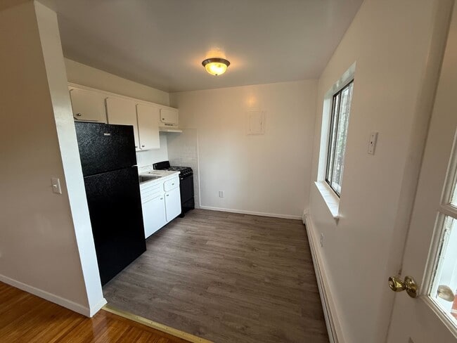 property at 33 Rome Ave
