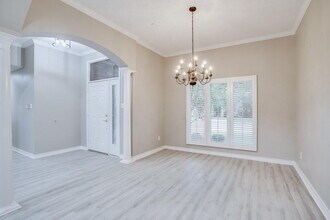 8204 Dover Ave in Lubbock, TX - Building Photo - Building Photo