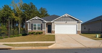 Poplar Village in Newnan, GA - Building Photo