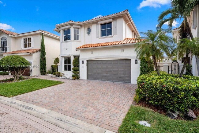 1549 Breakwater Terrace in Hollywood, FL - Building Photo - Building Photo