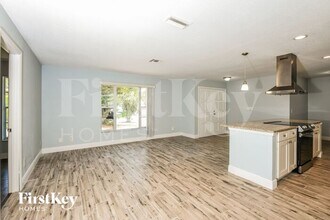 713 Bianca Dr NE in Palm Bay, FL - Building Photo - Building Photo