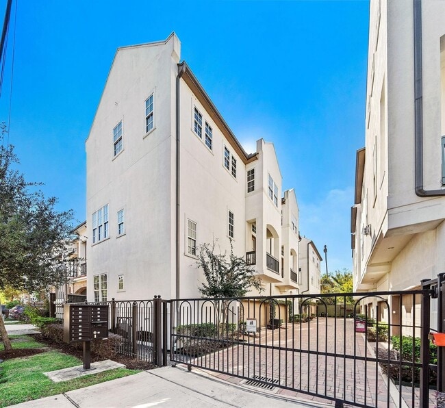 1048 W 21st St in Houston, TX - Building Photo - Building Photo