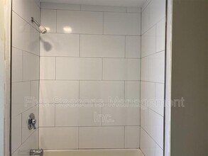 21 Lafayette Pl in Burlington, VT - Building Photo - Building Photo