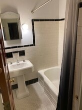 133 2nd Ave, Unit 2 in Troy, NY - Building Photo - Building Photo