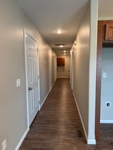 919-921 W Stewart St in Bolivar, MO - Building Photo - Building Photo